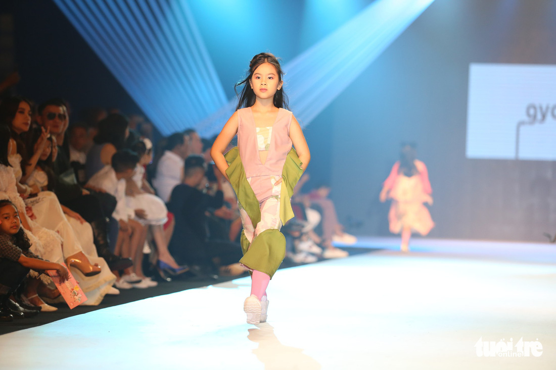 7 nhà thiết kế châu Á giới thiệu thời trang trẻ em tại Sài Gòn - Ảnh 6.