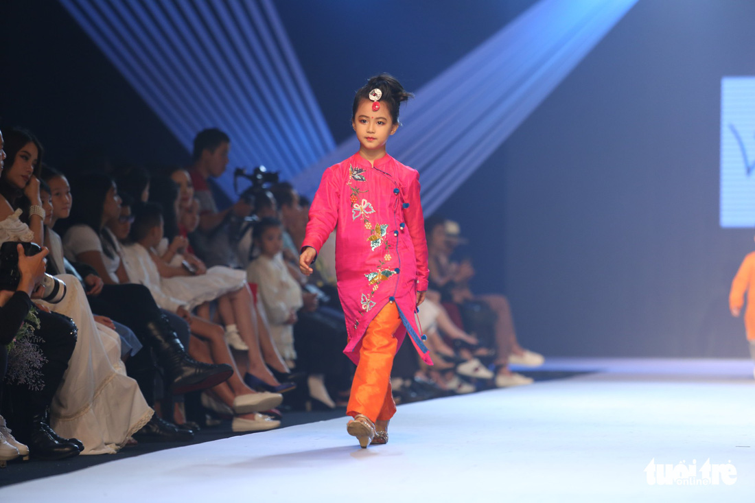 7 nhà thiết kế châu Á giới thiệu thời trang trẻ em tại Sài Gòn - Ảnh 26.