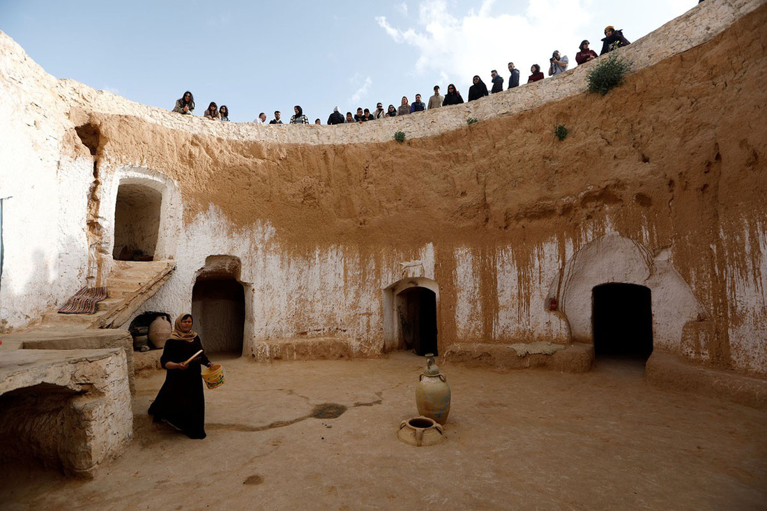 Những gia đình cuối cùng sống dưới lòng đất ở Tunisia - Ảnh 5.