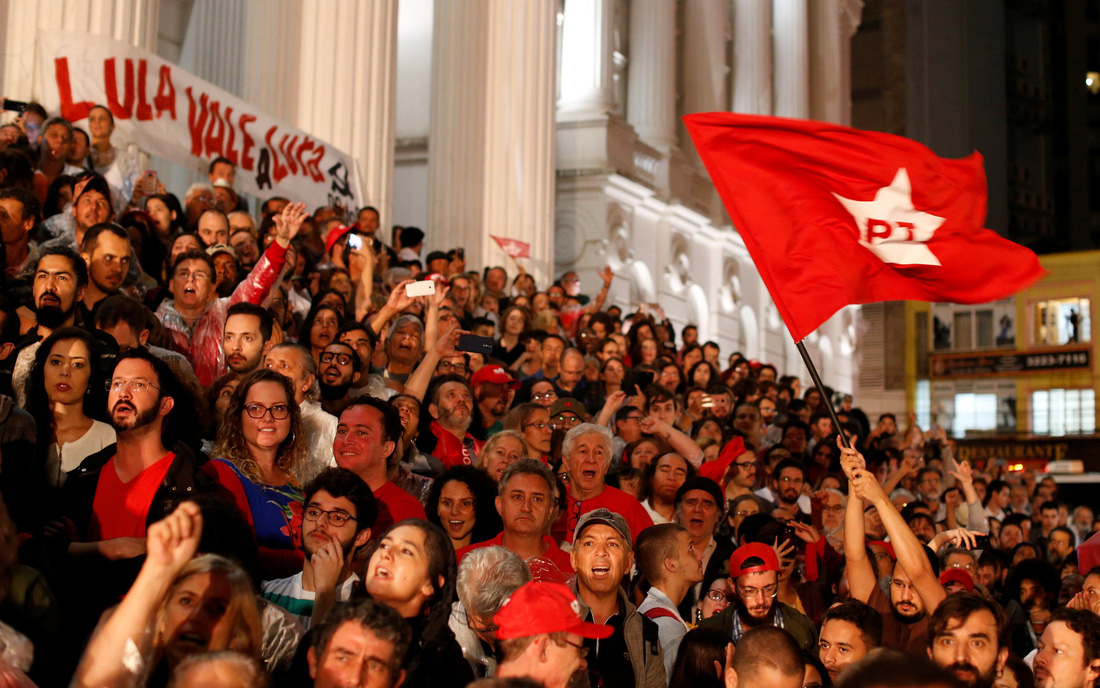 Brazil có thể rơi vào bạo loạn sau phán quyết với cựu tổng thống Lula - Ảnh 4.