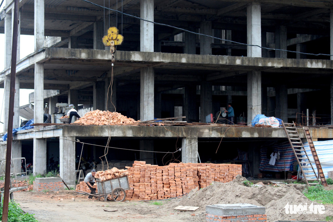 Bệnh viện ở Nam Định 850 tỉ xây 11 năm mới được khung nhà - Ảnh 8.