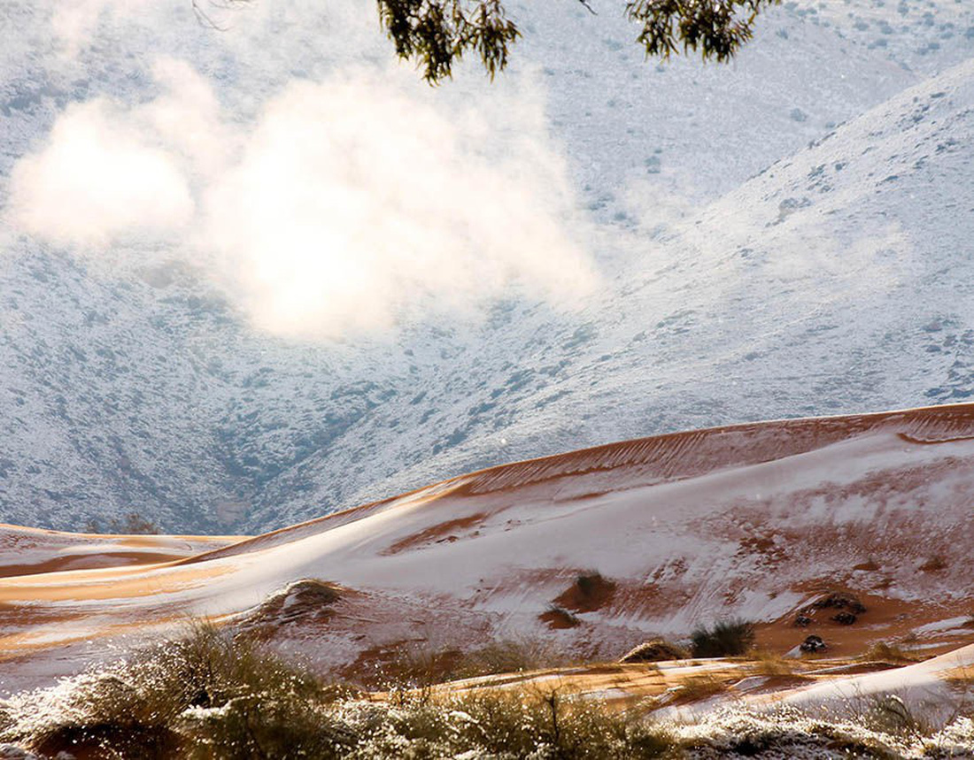 Chuyện khó tin: tuyết rơi phủ trắng sa mạc Sahara - Ảnh 6.