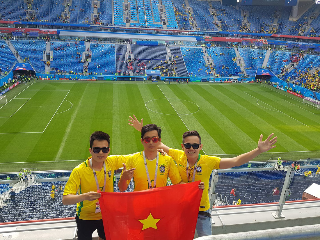 Theo chân chàng trai Việt tận hưởng không khí World Cup 2018 - Ảnh 8.