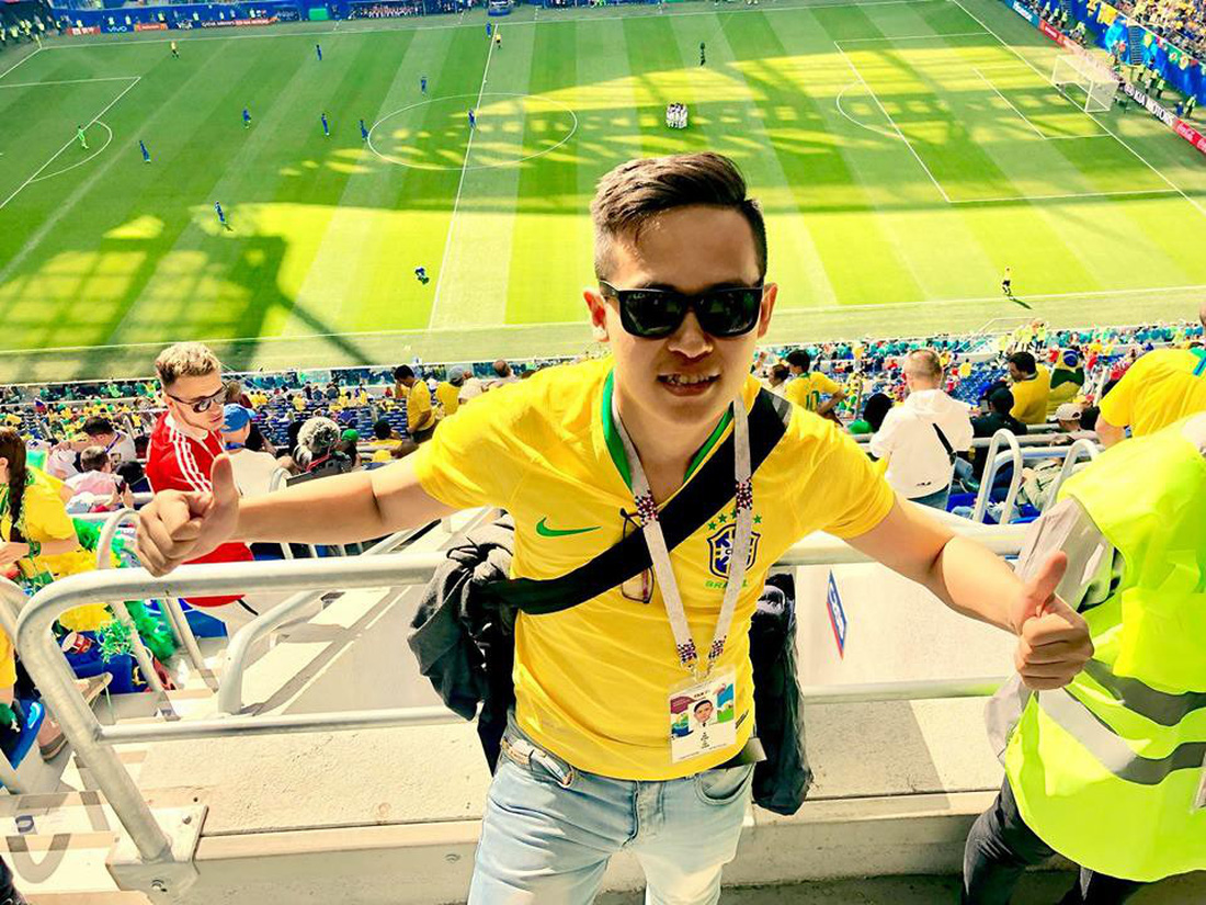 Theo chân chàng trai Việt tận hưởng không khí World Cup 2018 - Ảnh 9.