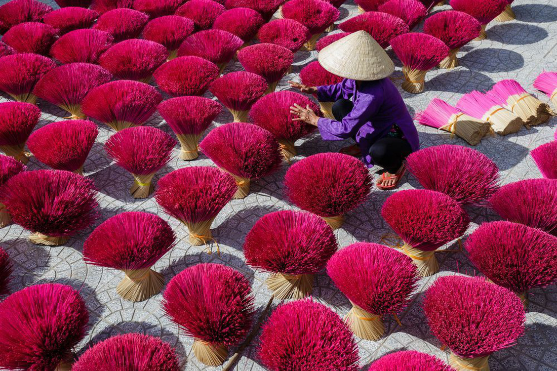 Ảnh ngoại đan nón lá lên National Geographic - Ảnh 10.