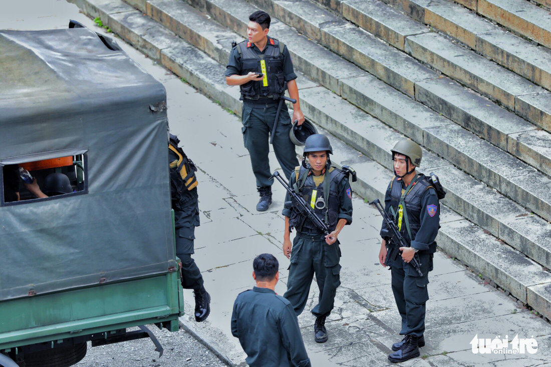 Nhóm khủng bố sân bay Tân Sơn Nhất lại hầu tòa - Ảnh 7.