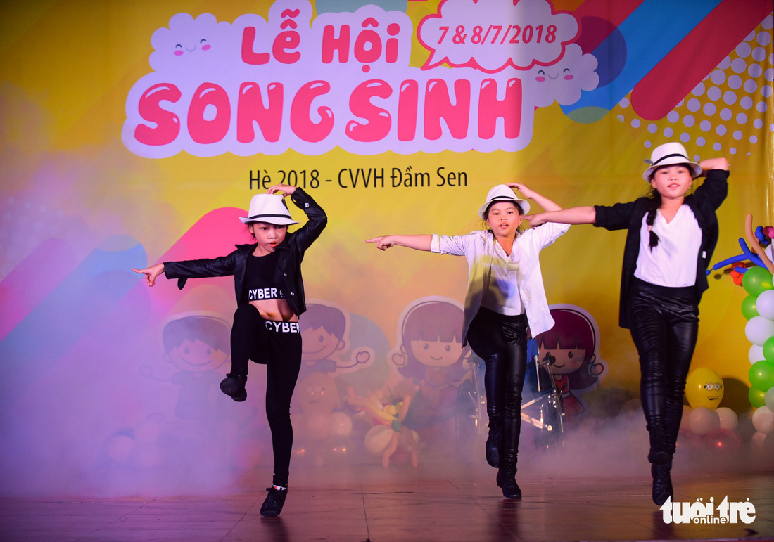 Hơn 200 cặp song sinh hội ngộ tại Sài Gòn - Ảnh 3.