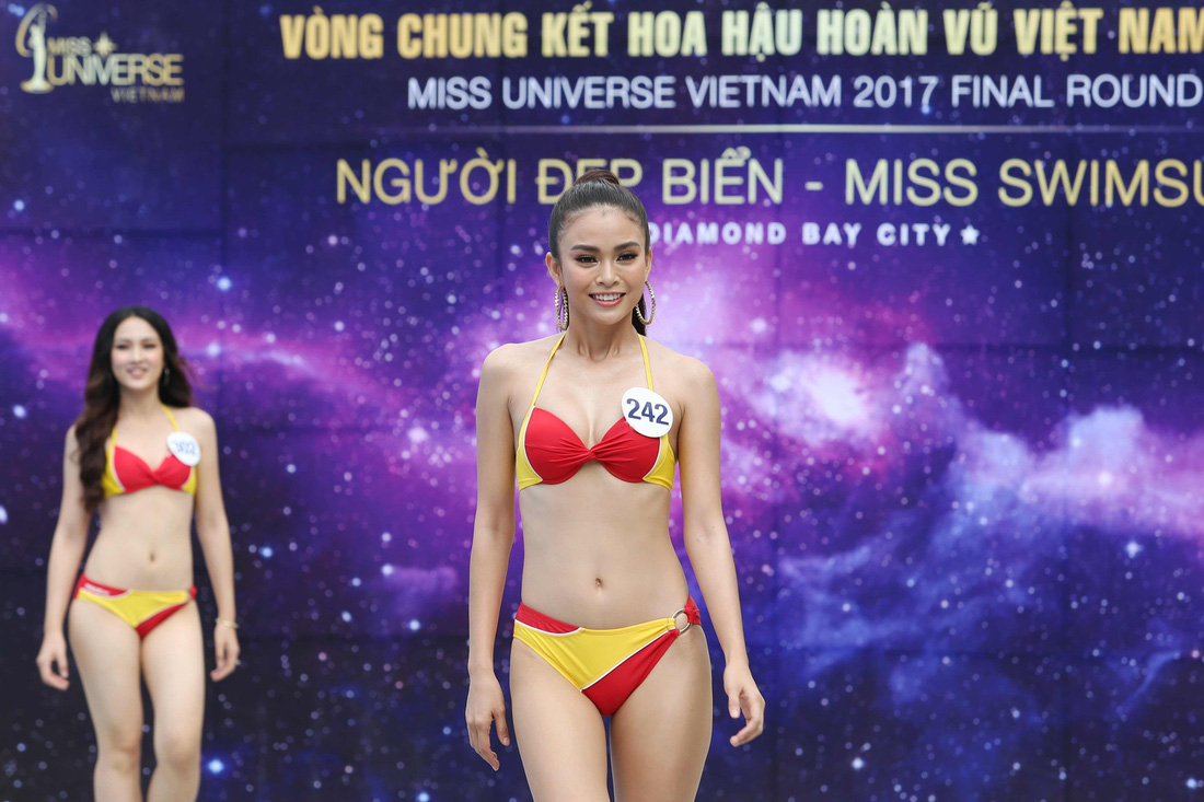 Thí sinh Hoa hậu Hoàn vũ VN trình diễn bikini nóng bỏng - Ảnh 9.