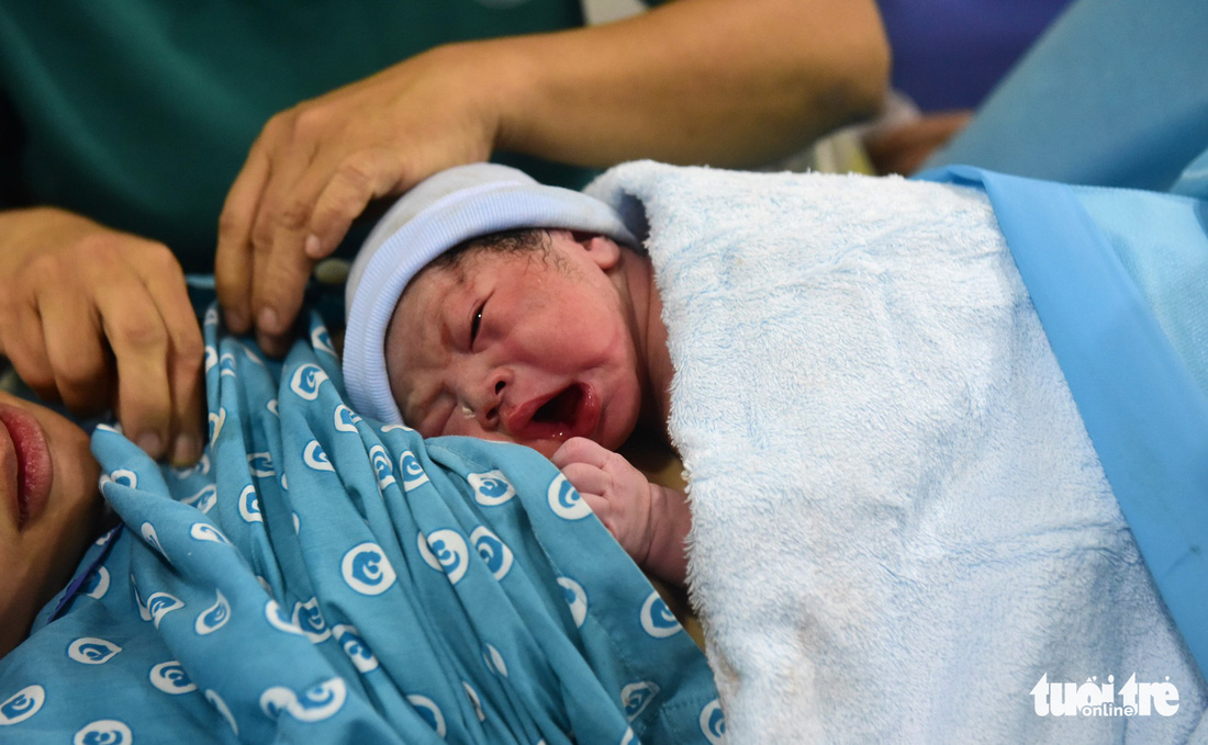 4 bé chào đời đúng thời khắc giao thừa ở TP.HCM - Ảnh 6.