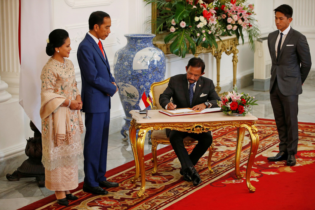 Tổng thống Joko tuyên thệ nhậm chức trong nghi lễ đơn giản - Ảnh 14.