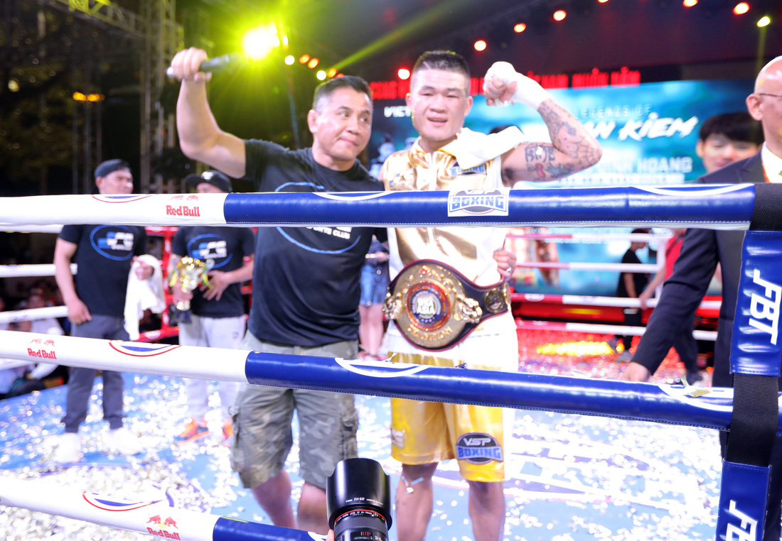 Đánh bại võ sĩ Hàn Quốc, Trương Đình Hoàng giành đai WBA Đông Á - Ảnh 11.