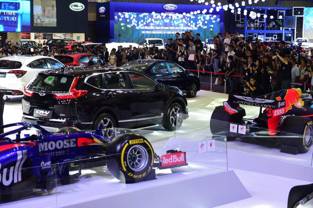 Hàng loạt mẫu xe mới trình làng tại Vietnam Motor Show 2019 - Ảnh 1.