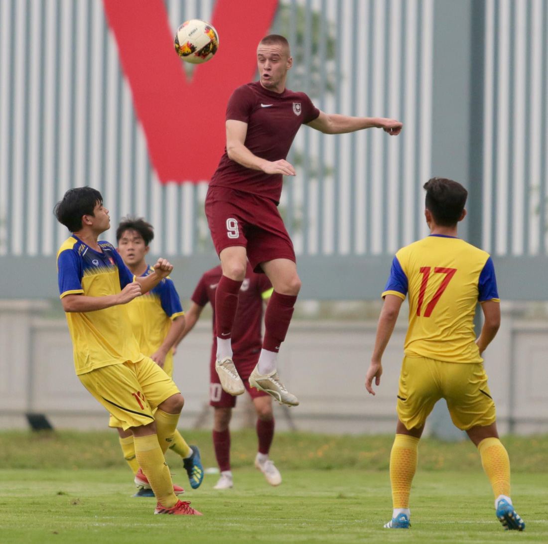 U19 Việt Nam xuất sắc đá bại U19 FK Sarajevo chiều 26-10 - Ảnh 2.