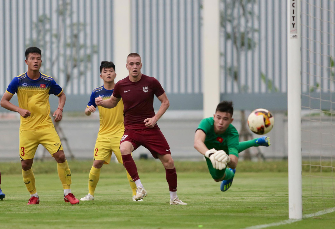 U19 Việt Nam xuất sắc đá bại U19 FK Sarajevo chiều 26-10 - Ảnh 9.