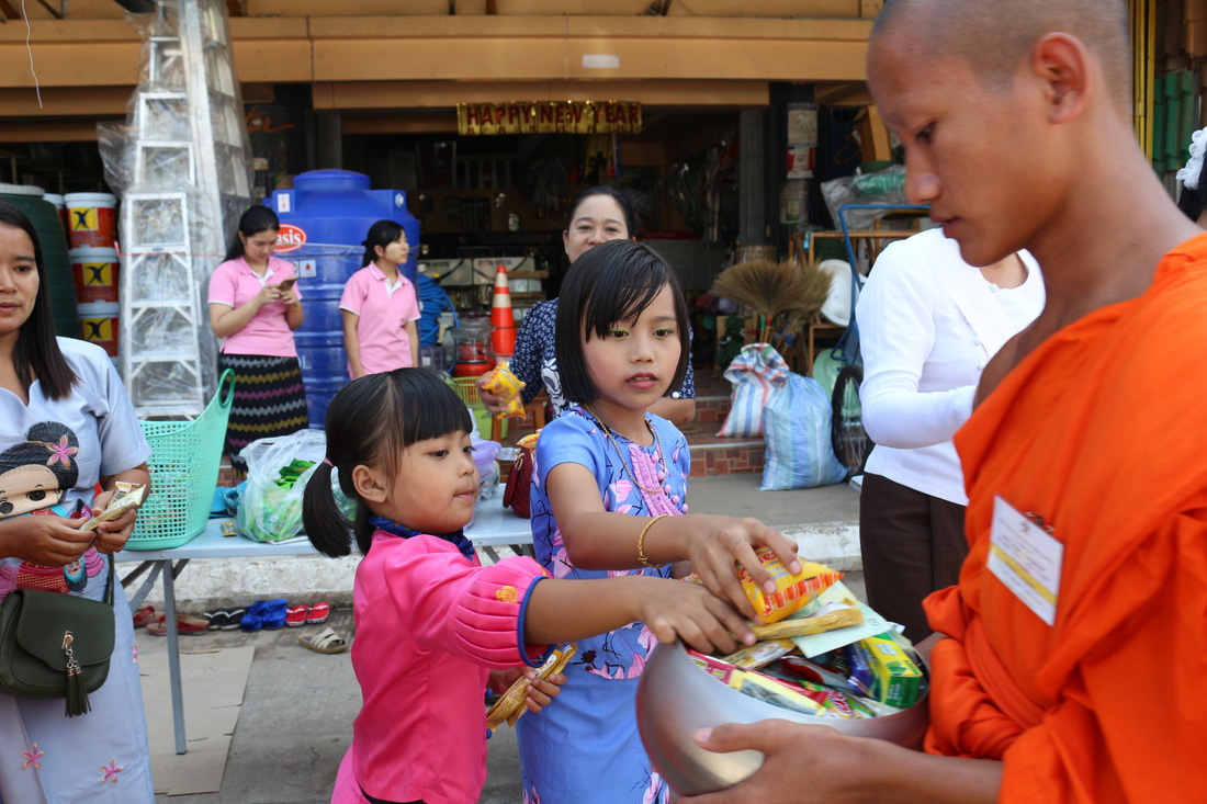 Hành hương Phật giáo 5 nước Mekong: Nơi đâu người dân cũng mỉm cười - Ảnh 9.