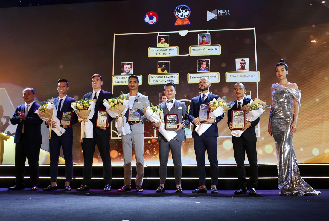 HLV Park Hang Seo, Quang Hải thắng Giải HLV và cầu thủ của năm tại AFF Awards 2019 - Ảnh 7.