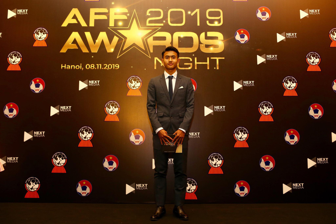 HLV Park Hang Seo, Quang Hải thắng Giải HLV và cầu thủ của năm tại AFF Awards 2019 - Ảnh 26.
