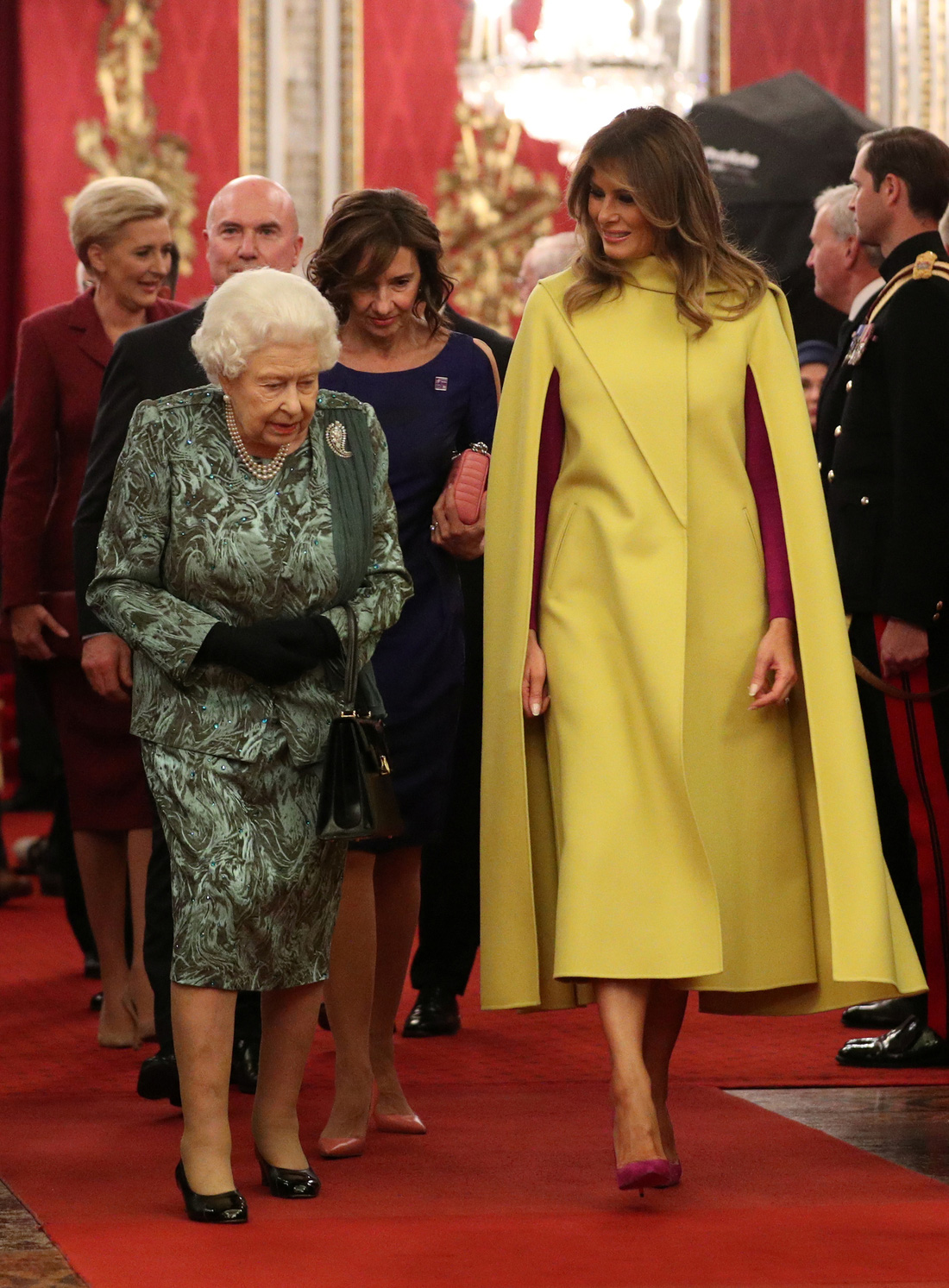 Các lãnh đạo NATO diện kiến nữ hoàng Elizabeth tại điện Buckingham - Ảnh 7.