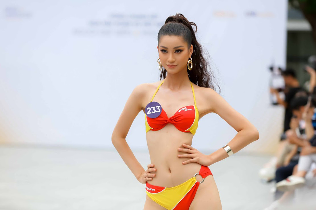 Người đẹp biển làm nóng Hoa hậu Hoàn vũ Việt Nam 2019 với bikini - Ảnh 3.