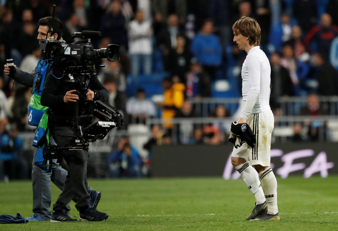 Chùm ảnh Real Madrid thảm bại trước Ajax - Ảnh 12.