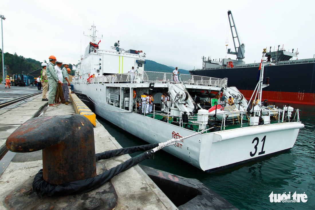 Tàu VIJIT thuộc Lực lượng bảo vệ bờ biển Ấn Độ thăm Đà Nẵng - Ảnh 2.