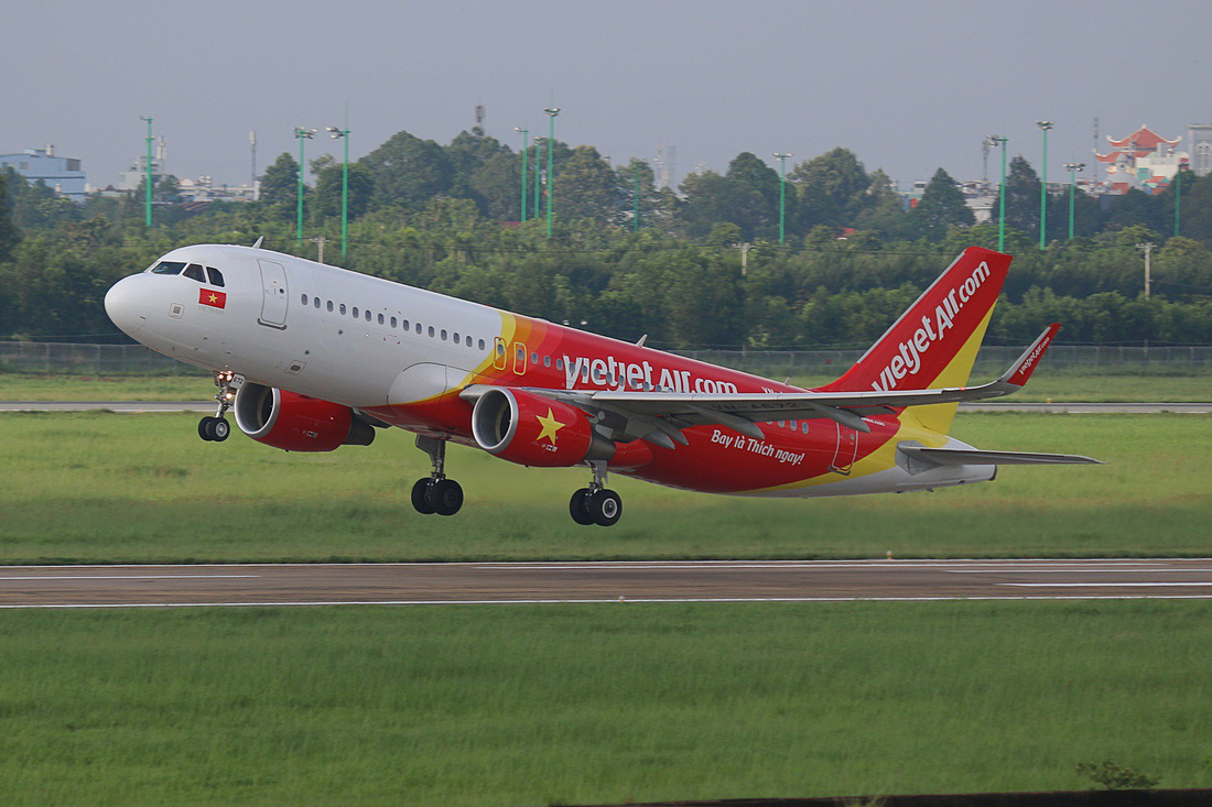 Vietjet kinh doanh tăng trưởng 49%, doanh thu quốc tế vượt doanh thu nội địa - Ảnh 1.