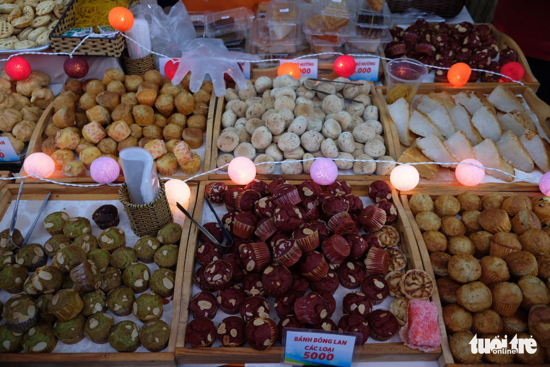 No cái bụng, đã con mắt với hơn 100 loại bánh ở Lễ hội Bánh dân gian Nam Bộ - Ảnh 12.