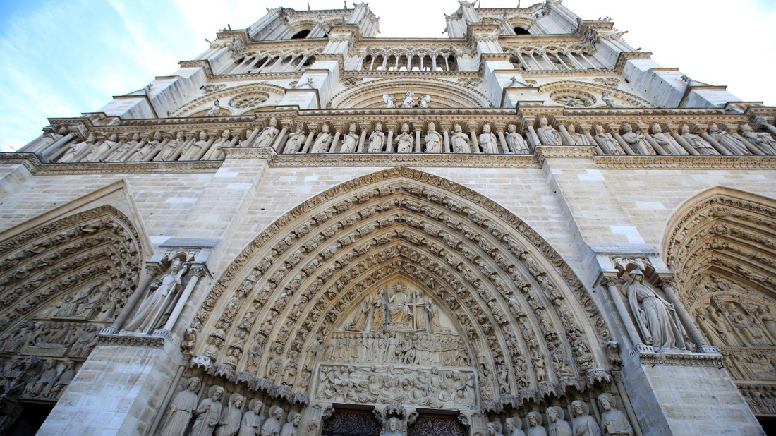 Nhà thờ Đức Bà Paris - biểu tượng hơn 850 năm của nước Pháp - Ảnh 1.