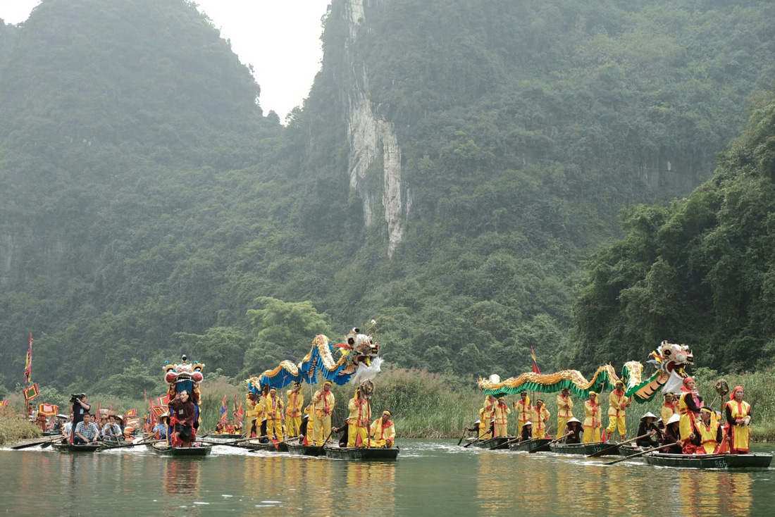 Sông núi hữu tình, hùng vĩ ở Lễ hội Tràng An 2019 - Ảnh 2.