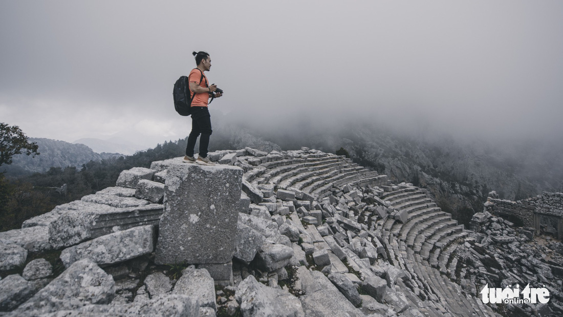 Nghe gió, ngắm mây trên những cổng đá ngàn năm của Termessos - Ảnh 9.