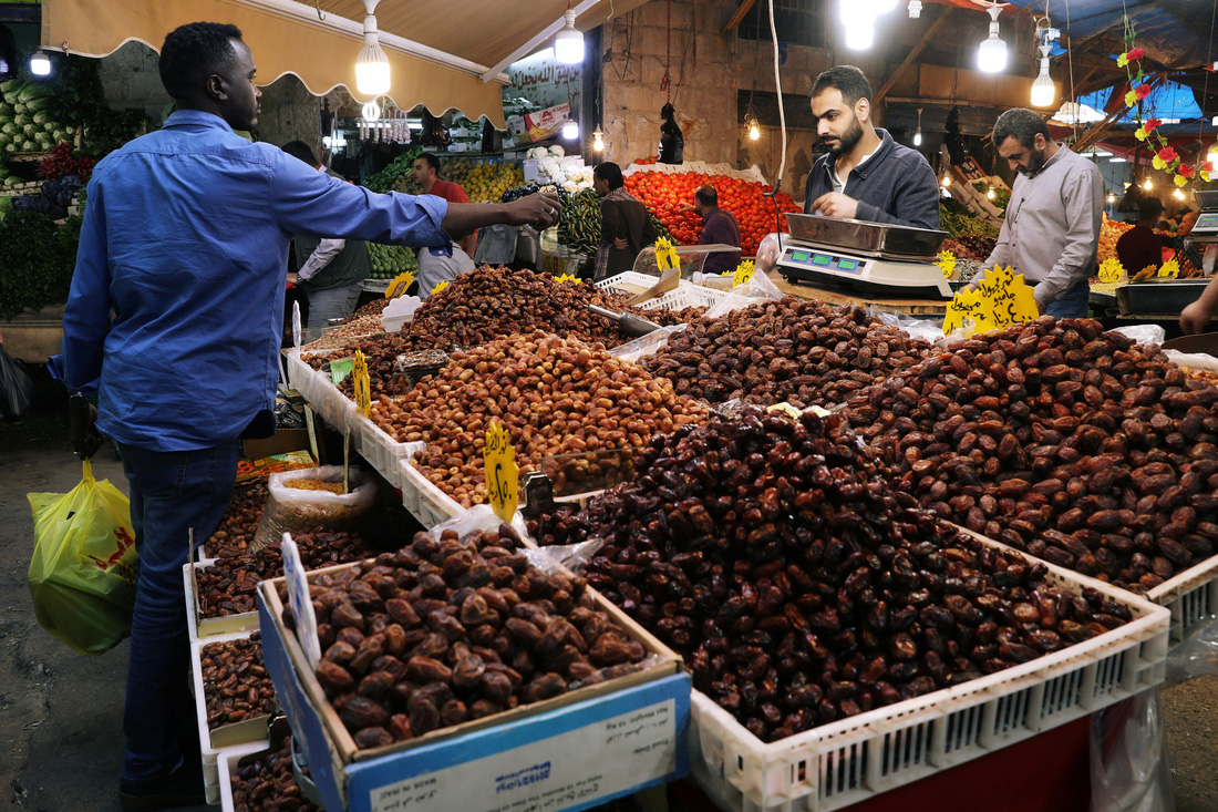 Ramadan 2019 qua những hình ảnh ấn tượng - Ảnh 14.