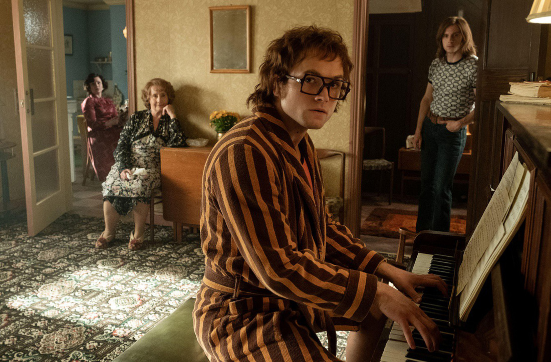 9 ca khúc làm nên tên tuổi Elton John sẽ xuất hiện trong Rocketman - Ảnh 2.