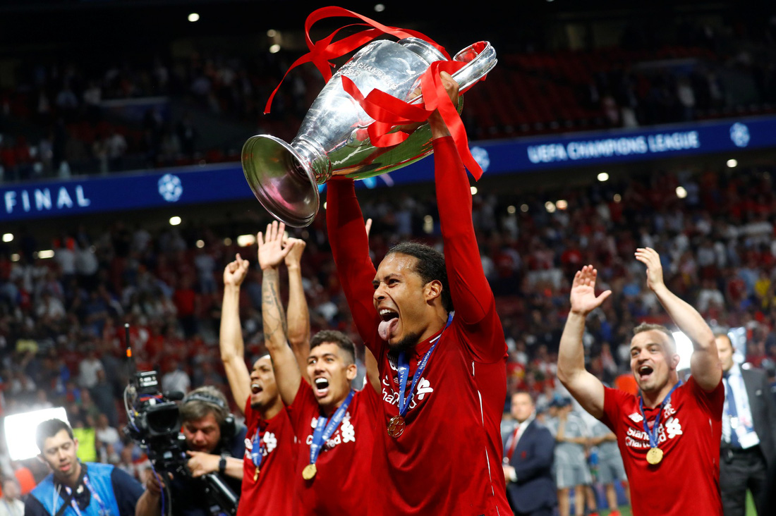 Liverpool tưng bừng ăn mừng chức vô địch Champions League - Ảnh 12.