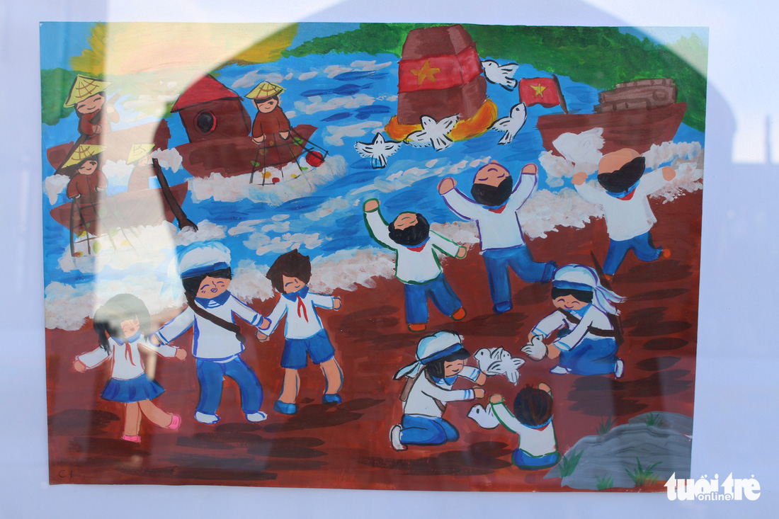 Ước mơ xúc động của trẻ em qua tranh vẽ Hoàng Sa, Trường Sa - Ảnh 23.