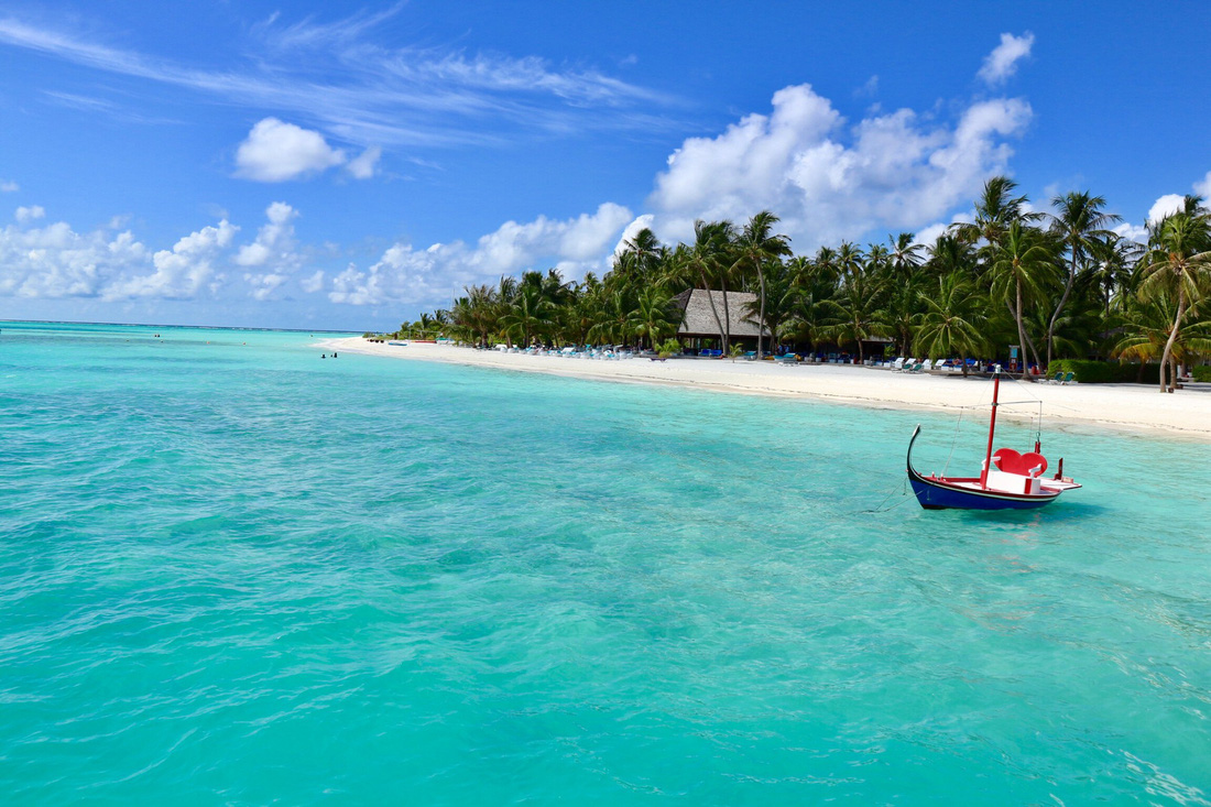 Đi bụi đến thiên đường Maldives - Ảnh 1.