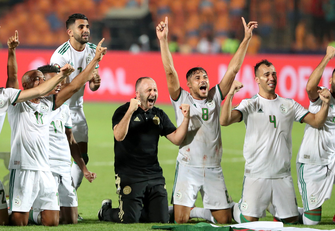 Algeria ăn mừng trong phấn khích sau khi lên ngôi vô địch CAN 2019 - Ảnh 4.