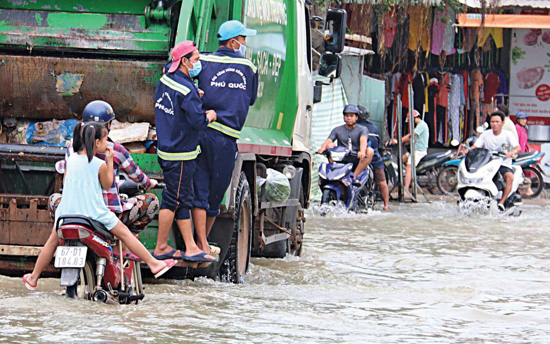 Bàng hoàng những ngày đảo ngọc Phú Quốc thành đảo ngập - Ảnh 2.