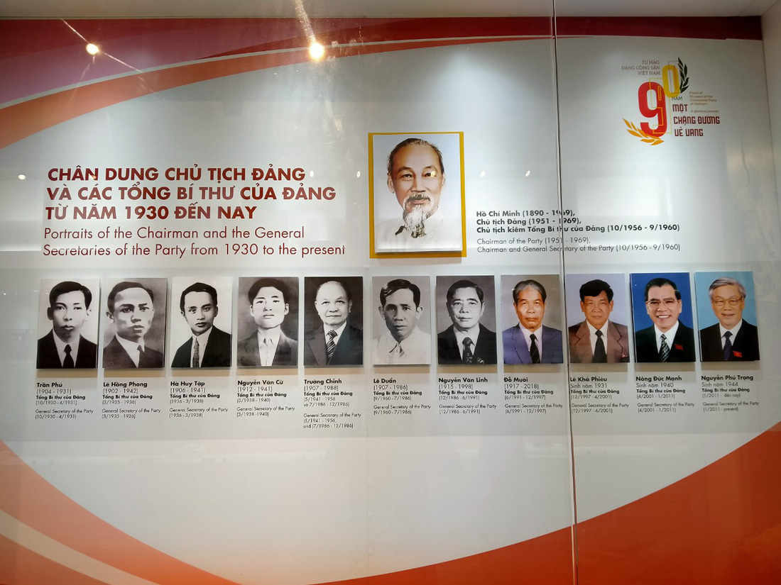 Khai mạc trưng bày Tự hào 90 năm Đảng Cộng sản Việt Nam - Ảnh 3.