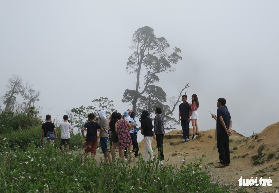 Checkin nơi nguy hiểm: đỉnh đèo Khánh Lê - Ảnh 5.