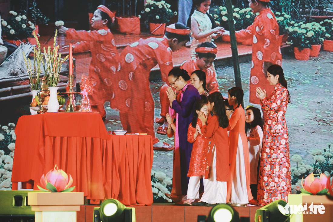 Trưng bày mâm cỗ, mâm ngũ quả 3 miền trong Lễ hội Tết Việt - Ảnh 8.