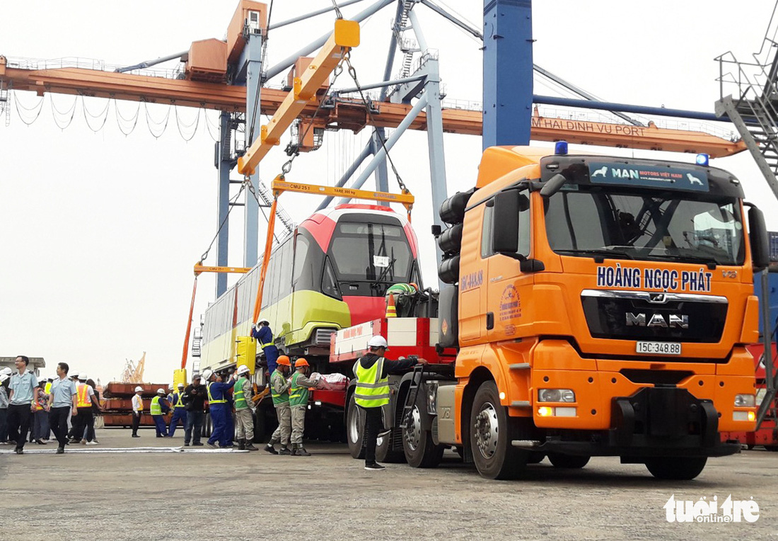 Chiêm ngưỡng đoàn tàu metro Nhổn - ga Hà Nội rời cảng Hải Phòng - Ảnh 10.