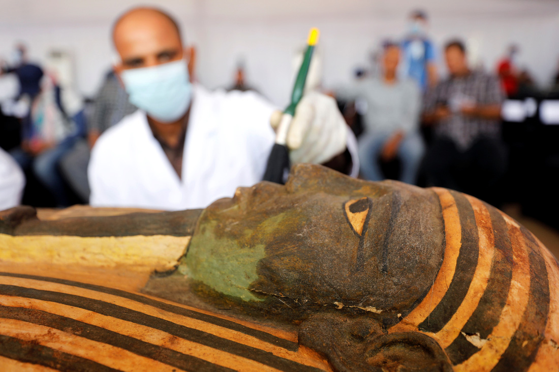Ai Cập mở quan tài 2.500 năm tuổi, xác ướp còn nguyên - Ảnh 6.