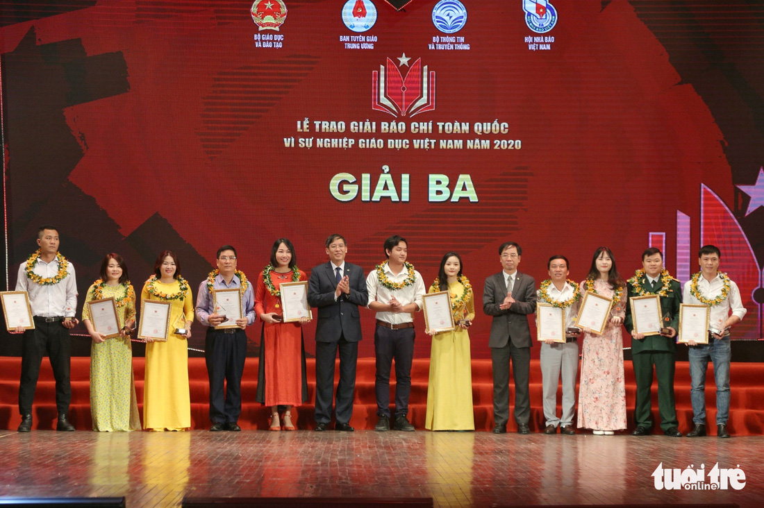 Báo Tuổi Trẻ đạt giải đặc biệt báo chí toàn quốc Vì sự nghiệp giáo dục Việt Nam năm 2020 - Ảnh 4.