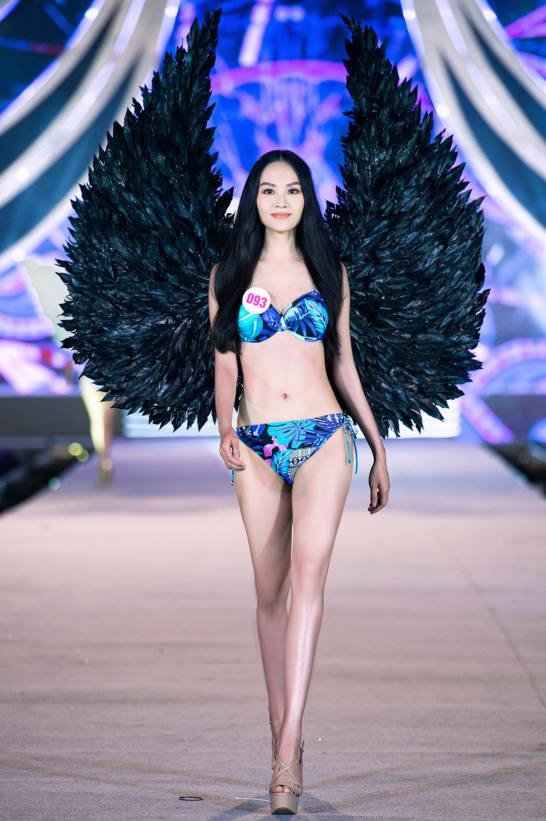 Hoa hậu Việt Nam 2020: 10 thí sinh được chú ý nhất trước giờ G - Ảnh 12.