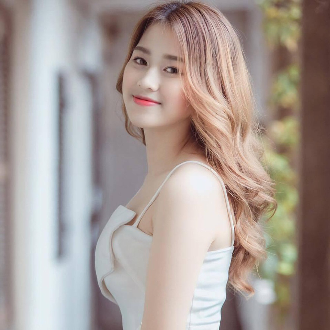 Tân Hoa hậu Việt Nam: Dù có là hình mẫu hay không, tôi sẽ truyền cảm hứng cho giới trẻ - Ảnh 9.