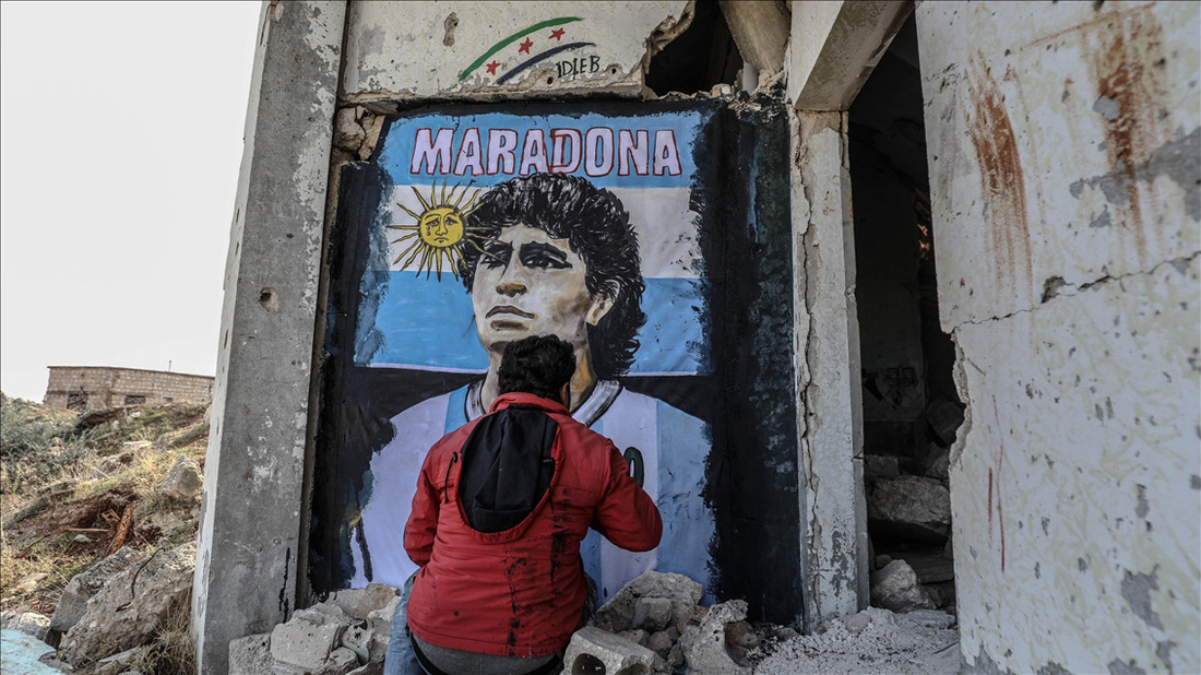 Maradona khiến mặt trời rơi lệ qua tài năng của nghệ sĩ graffiti nổi tiếng - Ảnh 5.