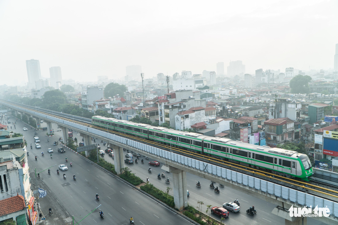 Ngắm đoàn tàu lần đầu chạy thử toàn tuyến trên đường sắt Cát Linh - Hà Đông - Ảnh 4.