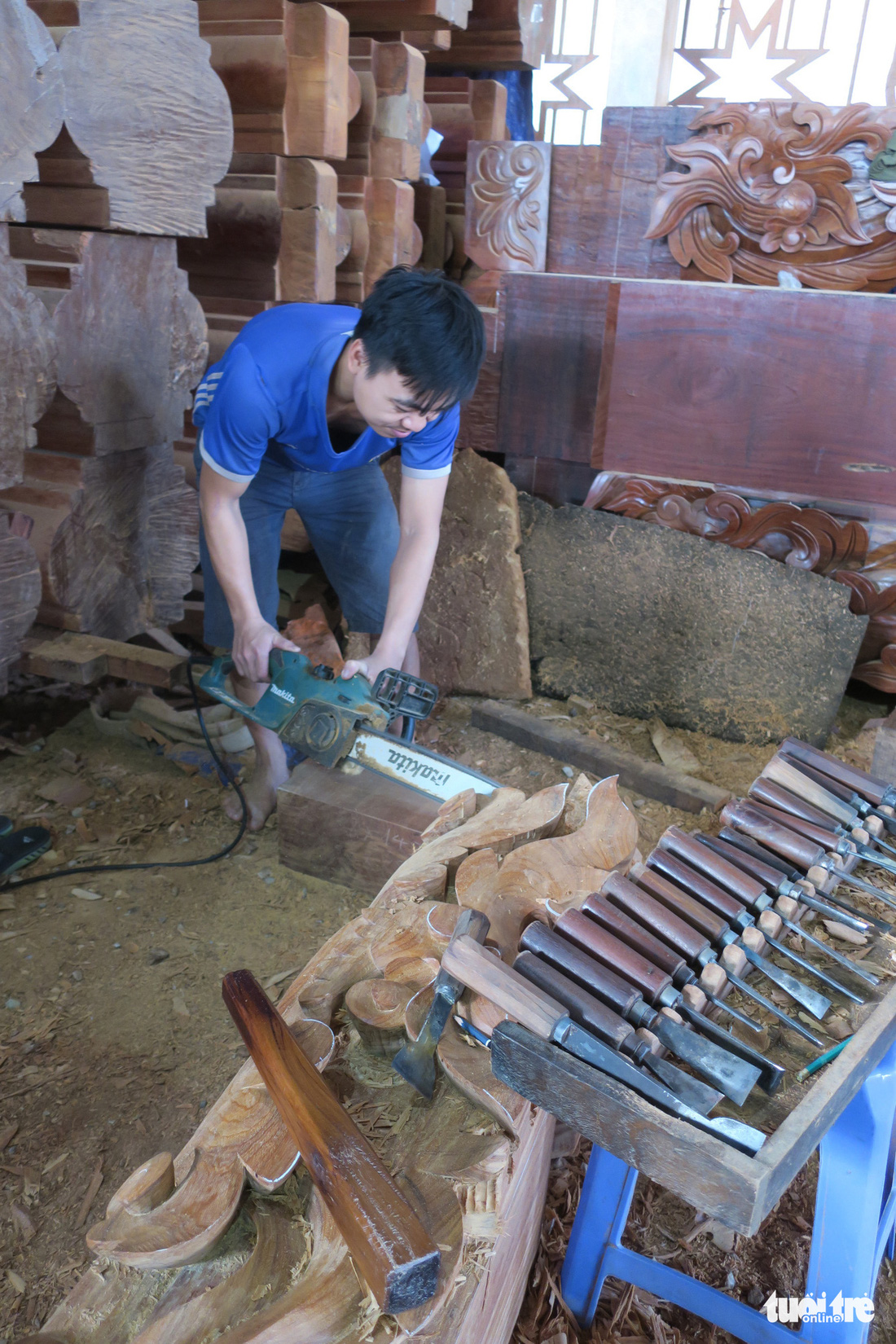 Vào xưởng mộc làm rường cột mới cho nhà thờ Bùi Chu - Ảnh 4.