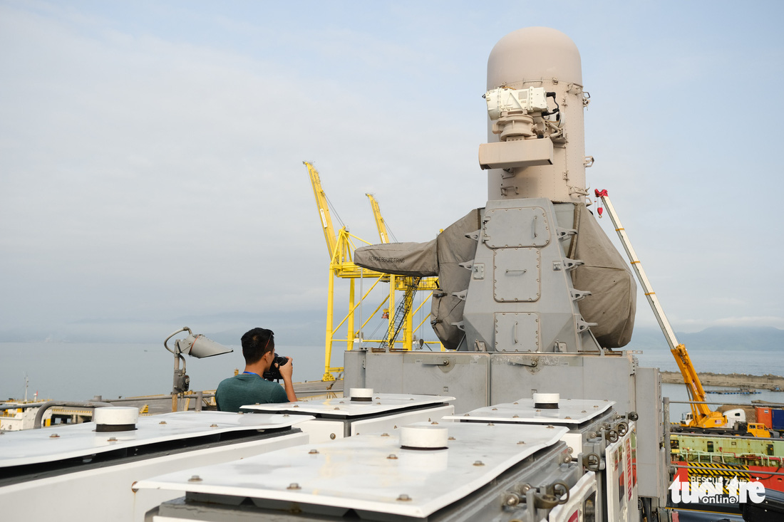 Bên trong tuần dương hạm USS Bunker Hill đang ghé thăm Đà Nẵng - Ảnh 13.