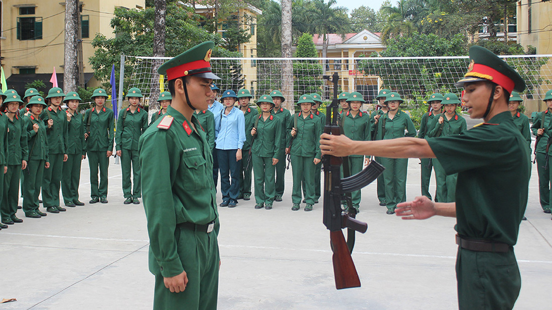 Xinh tươi ở quân trường - Ảnh 7.